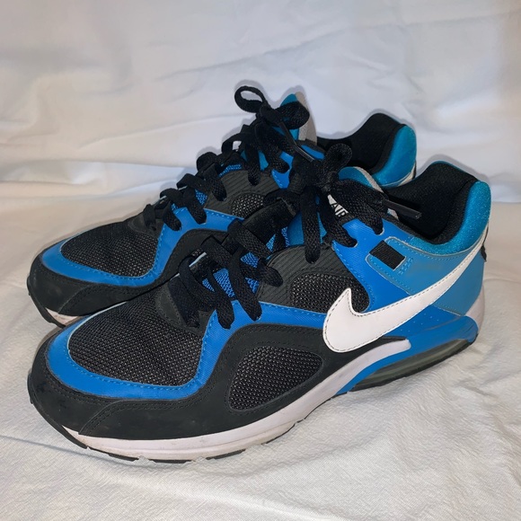 Nike Air Max (Unisex) - Picture 2 of 4